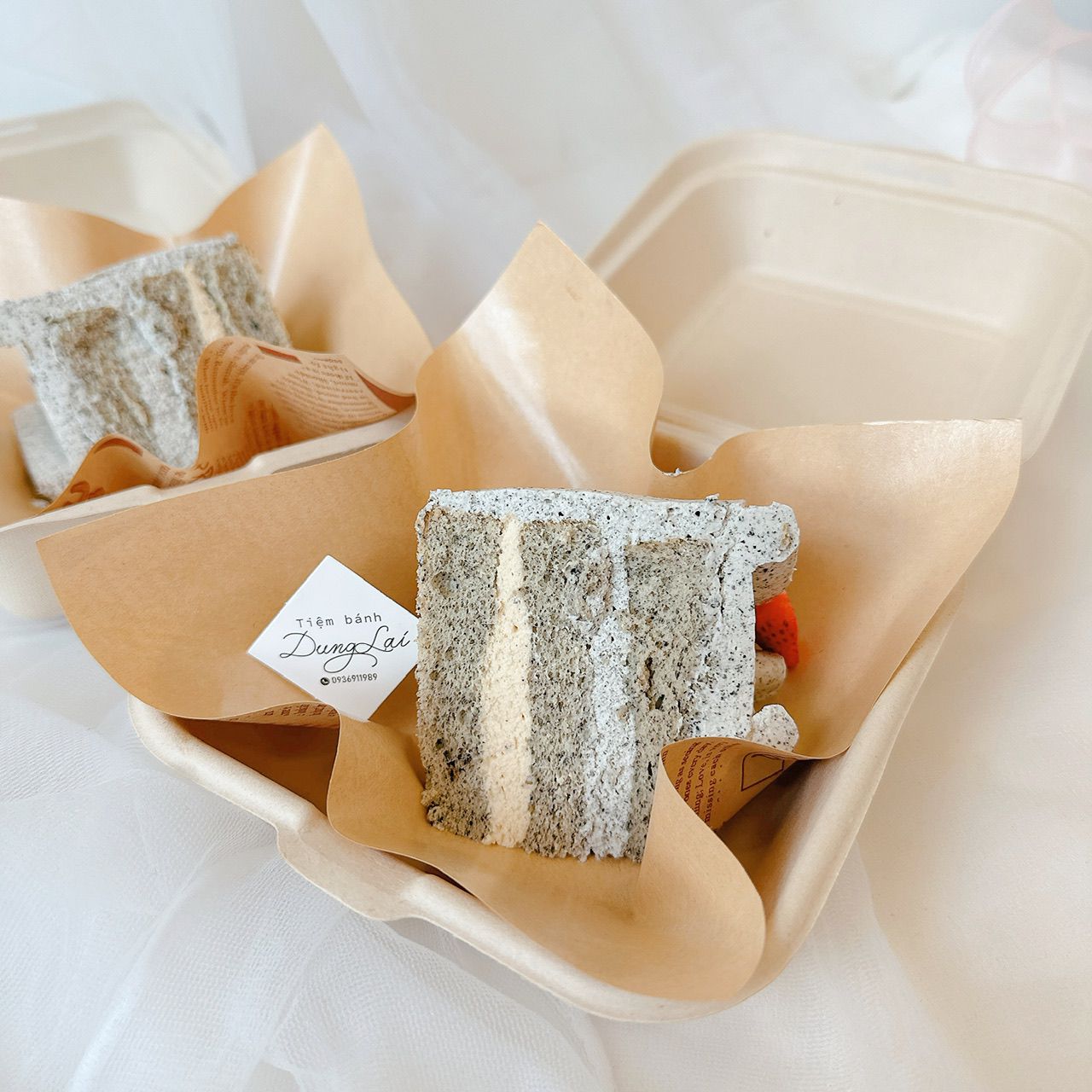 Bánh cắt mè đen