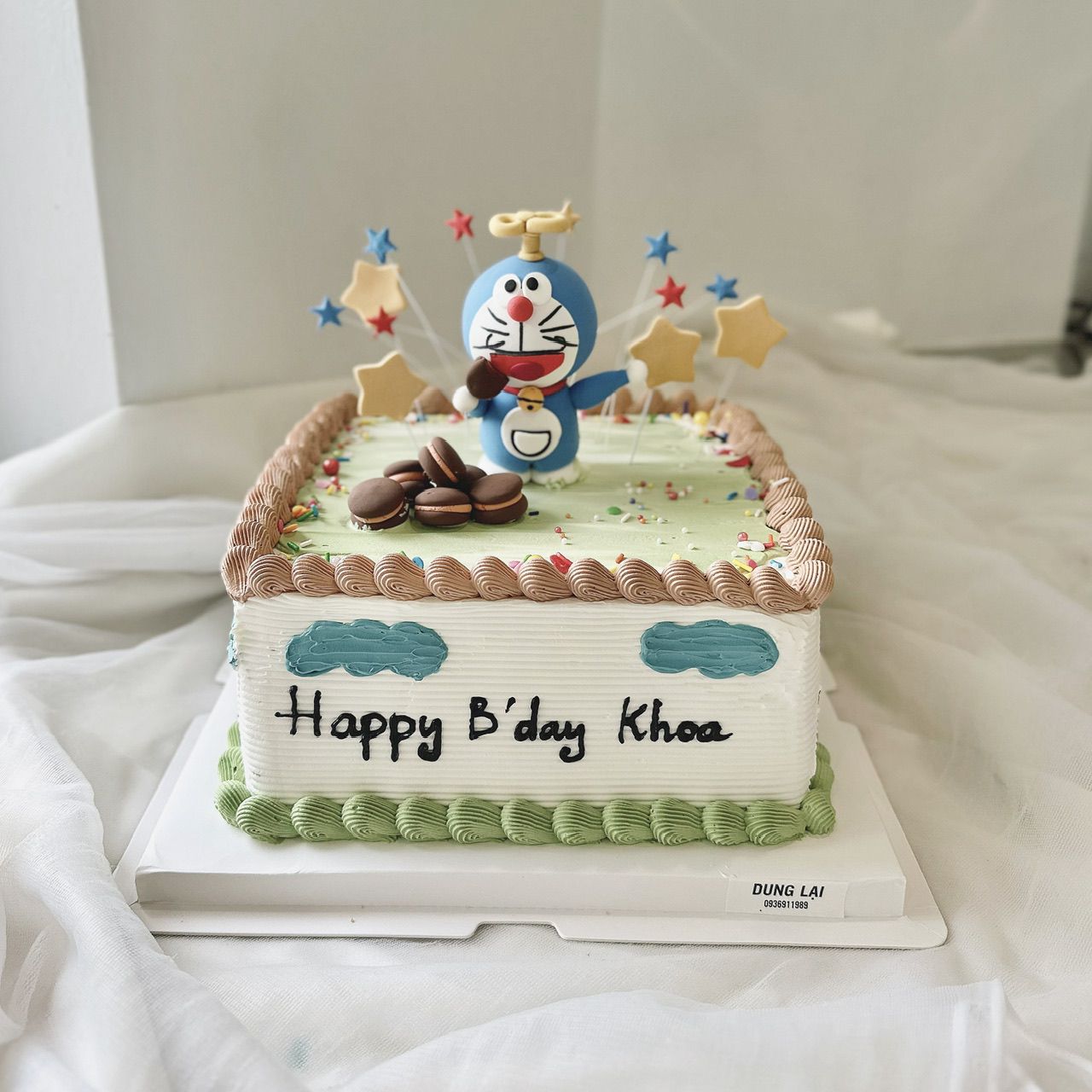 Bánh vuống doraemon
