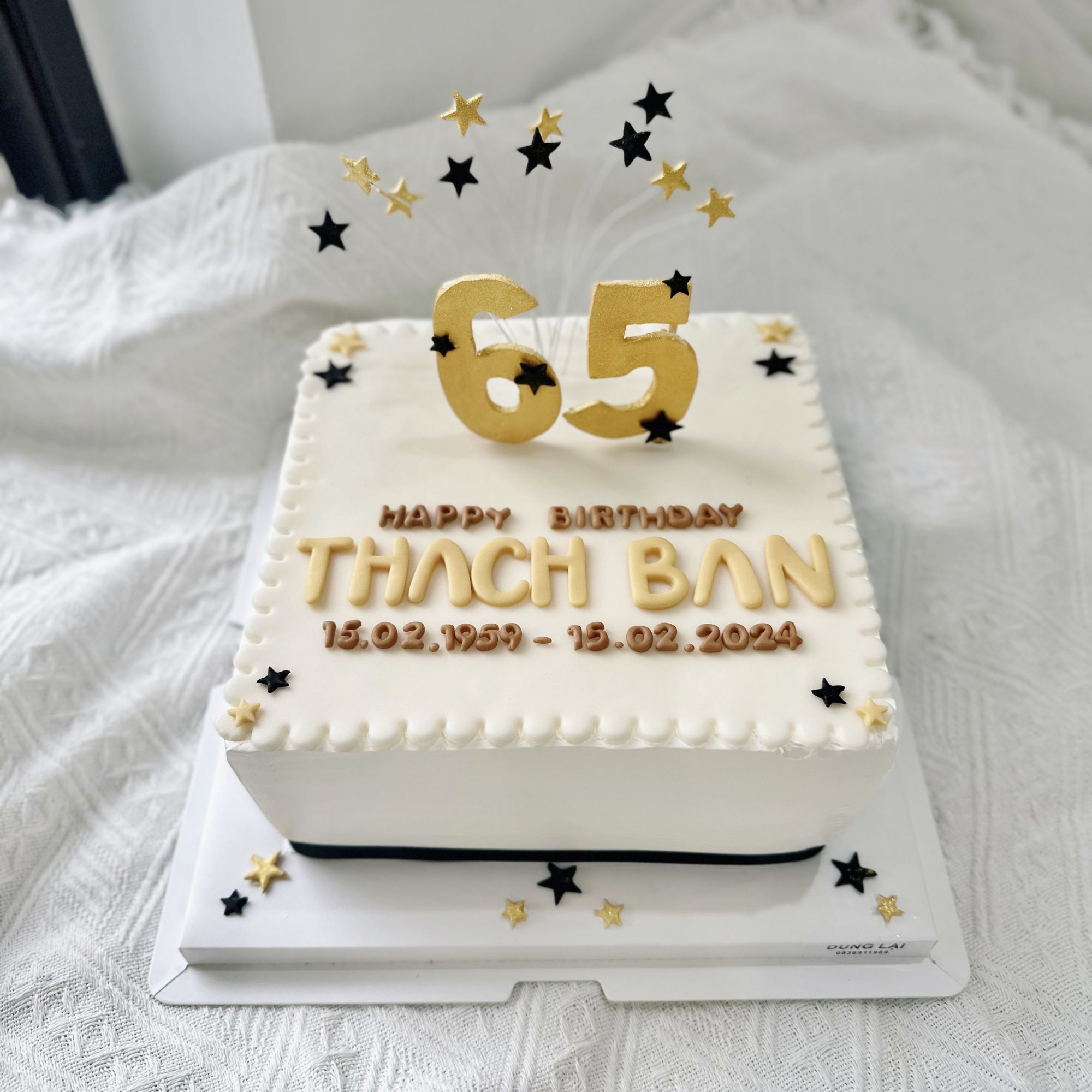 Bánh vuông sz 20 cho công ty màu vàng nâu