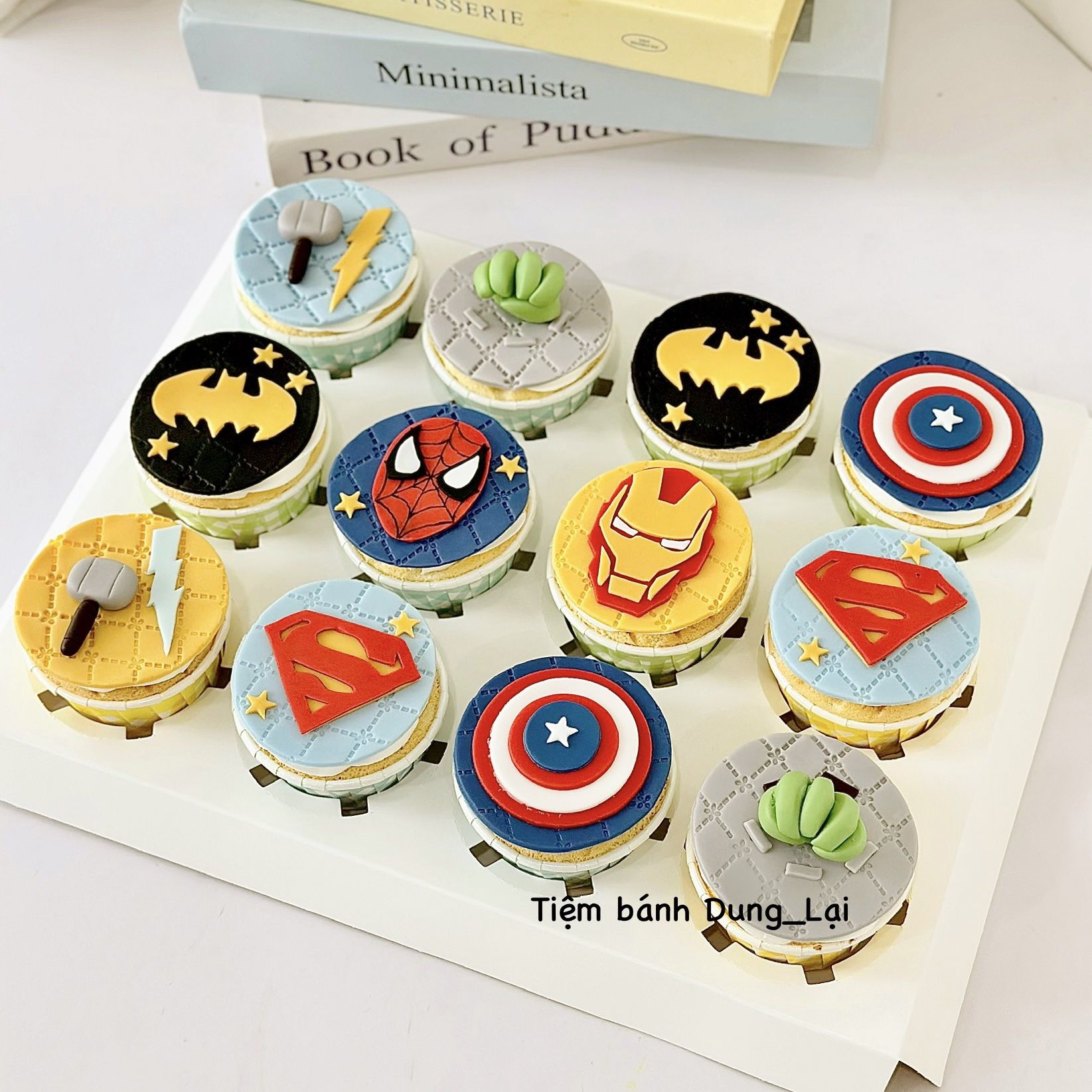 Set cupcake avengers k nhân