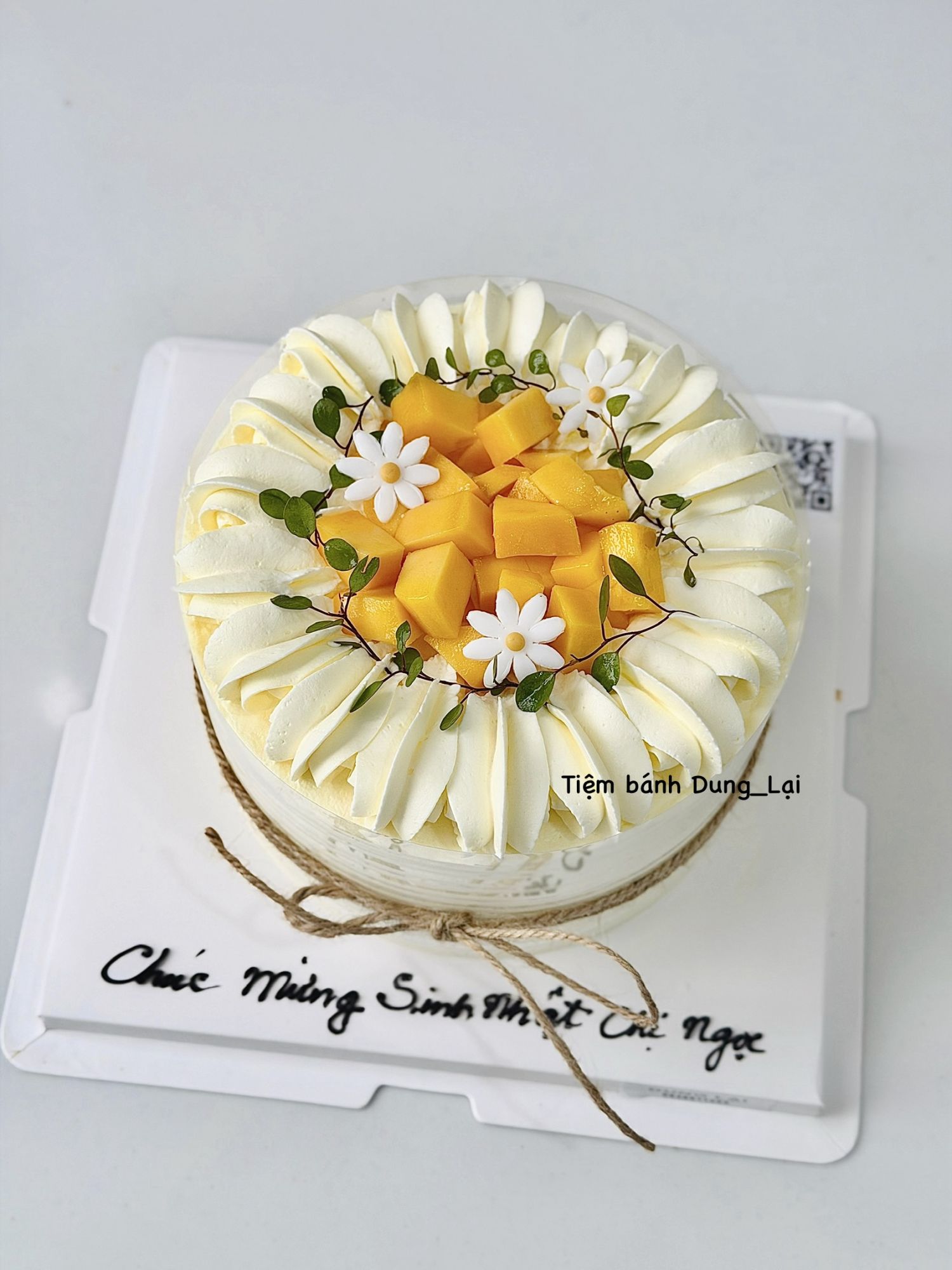 Bánh kem whip nhân xoài sz 16