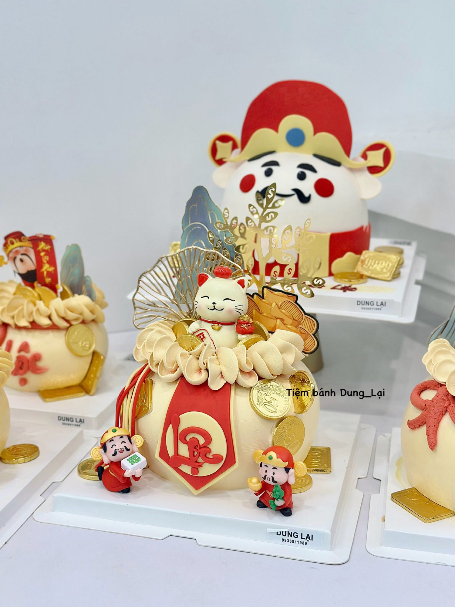 Bánh hũ vàng mèo thần tài