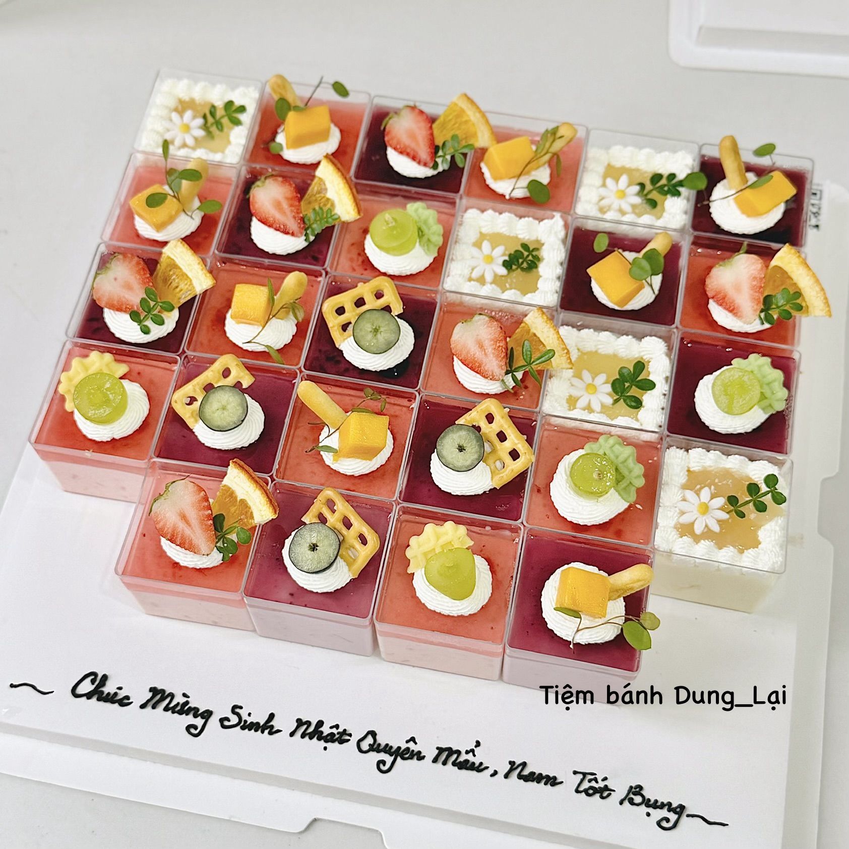 Set bánh mousse 28c