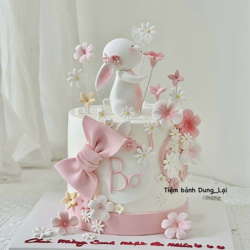 Bánh bé thỏ sz 16 cao, Bánh Sinh Nhật Thỏ, Bánh Sinh Nhật bé gái - Bánh Sinh Nhật Long Biên