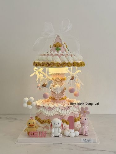 Bánh vòng quay ngựa bé gái, Bánh Sinh Nhật Vòng quay ngựa, Bánh Sinh Nhật bé gái - Bánh Sinh Nhật Long Biên