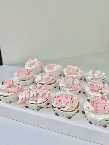 Set cupcake có nhân trang trí theo chủ đề 12c, Bánh Sinh Nhật Cupcake - Bánh Sinh Nhật Long Biên