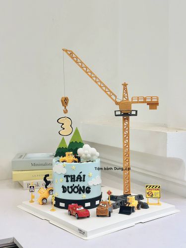 Bánh cần cẩu sz 16 1/2 bé trai, Bánh Sinh Nhật Cần cẩu, Bánh Sinh Nhật bé trai, Bánh Sinh Nhật xe công trình, Bánh Sinh Nhật ô tô - Bánh Sinh Nhật Long Biên
