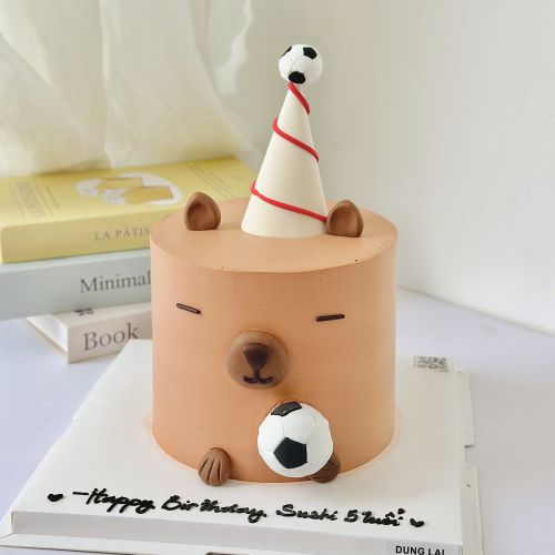 Bánh tạo hình capybara sz 16 1/2, Bánh Sinh Nhật Caoybara, Bánh Sinh Nhật bé trai, Bánh Sinh Nhật bé gái, Bánh Sinh Nhật tạo hình - Bánh Sinh Nhật Long Biên