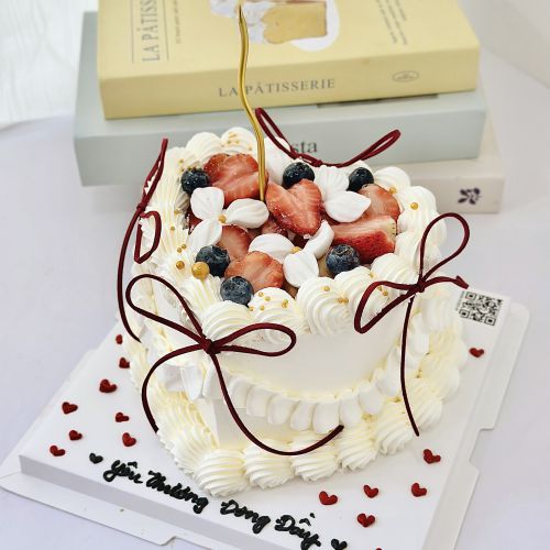 Bánh tim dâu sz 16, Bánh Sinh Nhật Kem top, Bánh Sinh Nhật tim - Bánh Sinh Nhật Long Biên