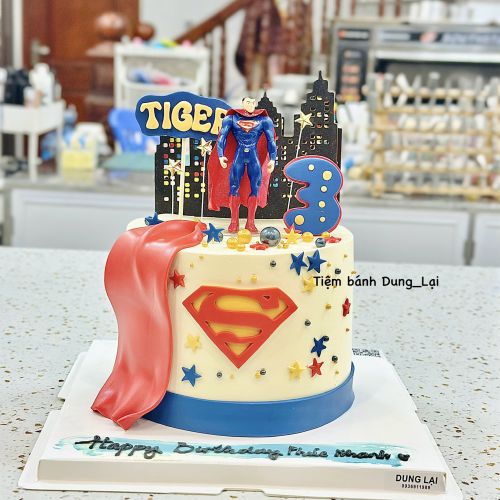 Bánh super man sz 18 1/2, Bánh Sinh Nhật Super man, Bánh Sinh Nhật avenger, Bánh Sinh Nhật avengers, Bánh Sinh Nhật bé trai - Bánh Sinh Nhật Long Biên