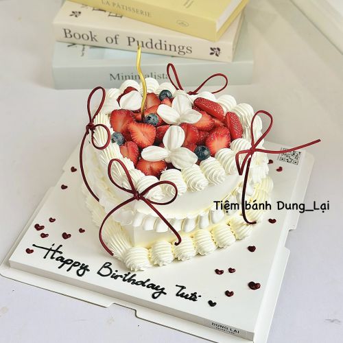 Bánh tim hoa quả dâu tây sz 18, Bánh Sinh Nhật Hoa quả, Bánh Sinh Nhật người lớn, Bánh Sinh Nhật hàn quốc - Bánh Sinh Nhật Long Biên