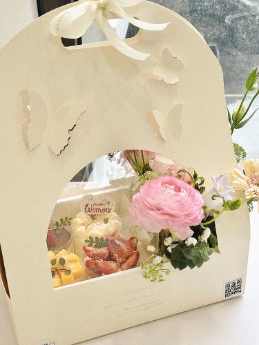 Set hoa bánh 8/3, Bánh Sinh Nhật Hoa bánh, Bánh Sinh Nhật set bánh - Bánh Sinh Nhật Long Biên