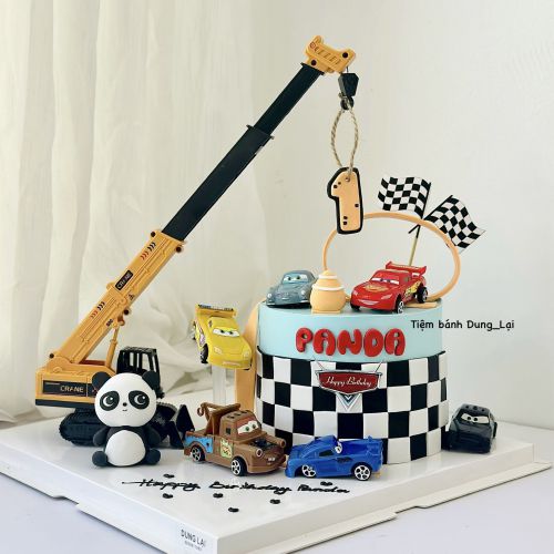 Bánh ô tô gấu trúc sz 16 1/2, Bánh Sinh Nhật Ô tô, Bánh Sinh Nhật gấu trúc, Bánh Sinh Nhật panda, Bánh Sinh Nhật cần cẩu, Bánh Sinh Nhật bé trai - Bánh Sinh Nhật Long Biên