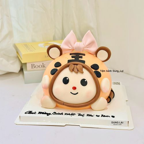 Bánh tạo hình bé hổ sz 18 1/2, Bánh Sinh Nhật Bé gái, Bánh Sinh Nhật tạo hình, Bánh Sinh Nhật tiger - Bánh Sinh Nhật Long Biên