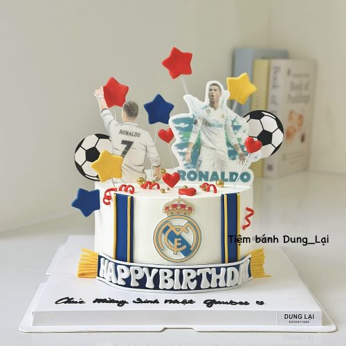 Bánh bóng đá real madrid sz 18, Bánh Sinh Nhật Real madrid, Bánh Sinh Nhật bóng đá, Bánh Sinh Nhật đá bóng, Bánh Sinh Nhật bé trai - Bánh Sinh Nhật Long Biên