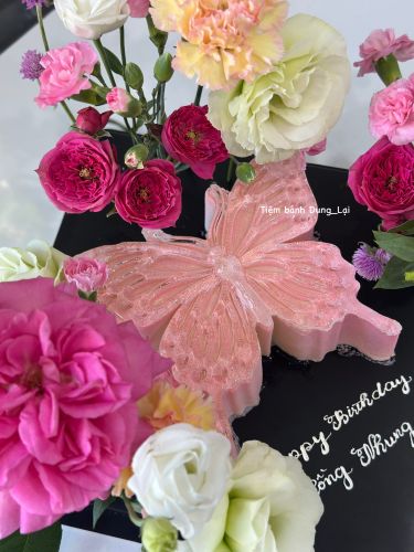 Bánh entremet bướm, Bánh Sinh Nhật Entremet, Bánh Sinh Nhật hoa tươi - Bánh Sinh Nhật Long Biên