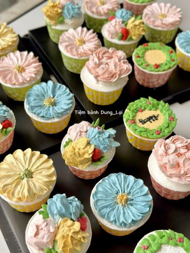 Cupcake hoa, Bánh Sinh Nhật Cupcake, Bánh Sinh Nhật hoa kem, Bánh Sinh Nhật kem hoa - Bánh Sinh Nhật Long Biên