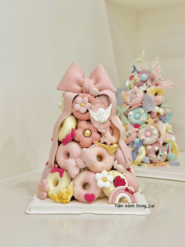 Thap donut bé gái, Bánh Sinh Nhật Donut, Bánh Sinh Nhật tháp bánh, Bánh Sinh Nhật bé gái - Bánh Sinh Nhật Long Biên