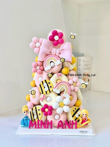 Tháp donut bé ong, Bánh Sinh Nhật Tháp bánh, Bánh Sinh Nhật tháp donut, Bánh Sinh Nhật donut, Bánh Sinh Nhật ong, Bánh Sinh Nhật bé gái - Bánh Sinh Nhật Long Biên