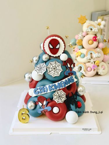 Tháp donut người nhện nhỏ, Bánh Sinh Nhật Tháp bánh, Bánh Sinh Nhật tháp donut, Bánh Sinh Nhật donut, Bánh Sinh Nhật người nhện, Bánh Sinh Nhật spiderman, Bánh Sinh Nhật spider man, Bánh Sinh Nhật bé trai, Bánh Sinh Nhật avengers - Bánh Sinh Nhật Long Biên