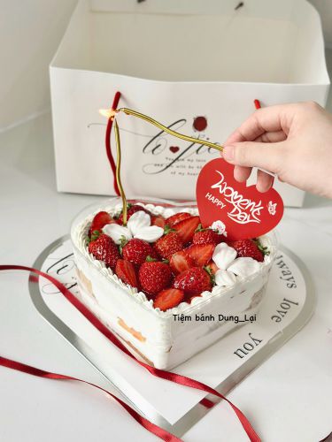 Bánh kem hộp tim 20.10, Bánh Sinh Nhật Hộp tim, Bánh Sinh Nhật 20.10 - Bánh Sinh Nhật Long Biên