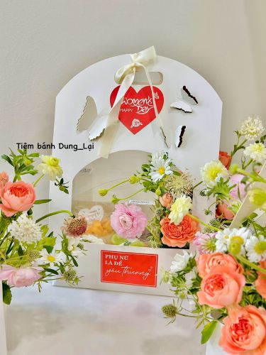 Set bánh 4 bánh và hoa tươi 20.10, Bánh Sinh Nhật Set bánh, Bánh Sinh Nhật hoa tươi, Bánh Sinh Nhật bánh hoa, Bánh Sinh Nhật hoa bánh, Bánh Sinh Nhật bánh lễ, Bánh Sinh Nhật 20.10 - Bánh Sinh Nhật Long Biên