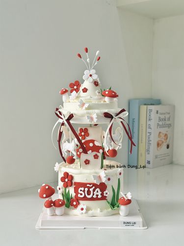 Bánh vòng quay ngựa tone đỏ