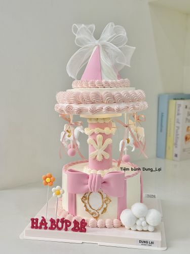 Bánh vòng quay tone trắng hồng