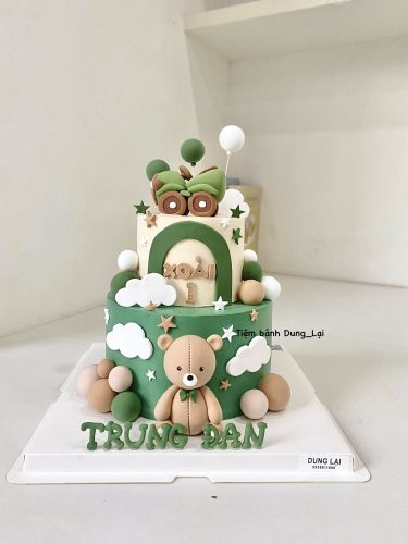 Bánh 2 tầng bé trai gấu ô tô