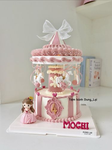 Bánh vòng quay ngựa công chúa - Bé gái