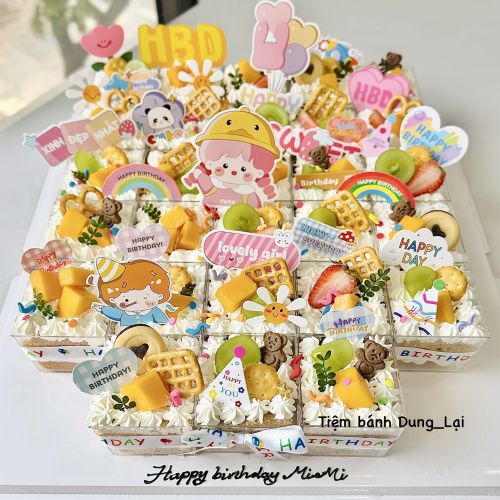 Set 28 bánh bé trai bé gái - Bé gái