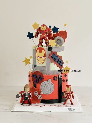 Bánh 2 tầng avengers 18-14 1/2, Bánh Sinh Nhật 2 tầng, Bánh Sinh Nhật bánh tầng, Bánh Sinh Nhật avengers, Bánh Sinh Nhật avenger, Bánh Sinh Nhật siêu nhân, Bánh Sinh Nhật siêu anh hùng, Bánh Sinh Nhật bé trai - Bánh Sinh Nhật Long Biên
