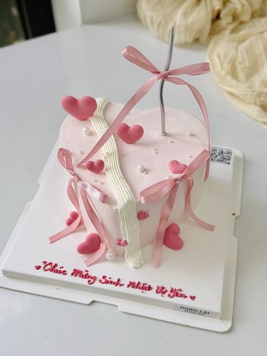 Bánh tim hồng sz 16