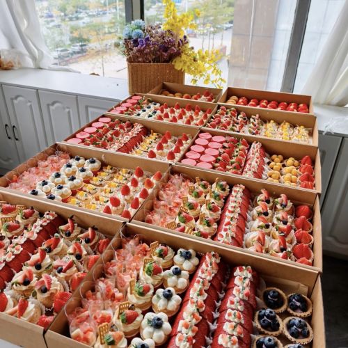 Set tiệc, Bánh Sinh Nhật Set tiệc - Bánh Sinh Nhật Long Biên