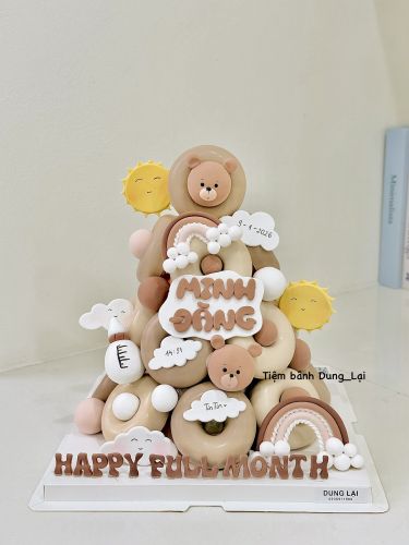 Tháp donut đầy tháng tone nâu be, Bánh Sinh Nhật Donut, Bánh Sinh Nhật tháp donut, Bánh Sinh Nhật tháp bánh, Bánh Sinh Nhật bé trai - Bánh Sinh Nhật Long Biên