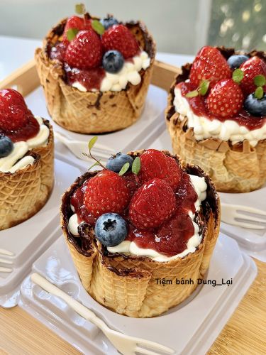 Bánh ốc quế, Bánh Sinh Nhật Ốc quế, Bánh Sinh Nhật whipping - Bánh Sinh Nhật Long Biên