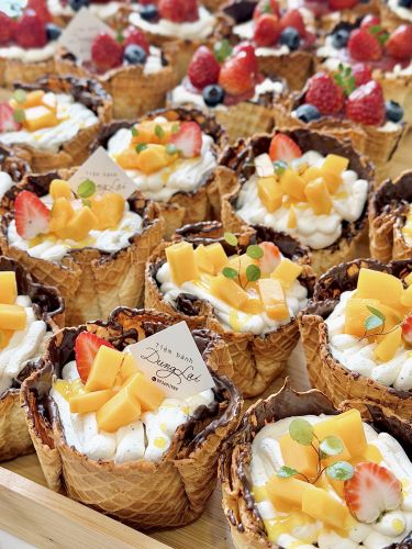 Bánh ốc quế xoài, Bánh Sinh Nhật Ốc quế xoài, Bánh Sinh Nhật whipping - Bánh Sinh Nhật Long Biên