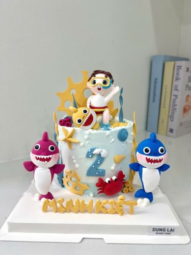 Bánh sz 14 nặn chủ đề baby shark, Bánh Sinh Nhật Baby shark, Bánh Sinh Nhật bé trai - Bánh Sinh Nhật Long Biên
