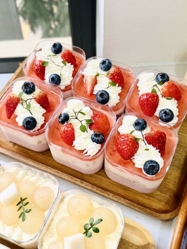 Daily-Mousse sữa chua phomai dâu việt quất, Bánh Sinh Nhật  - Bánh Sinh Nhật Long Biên