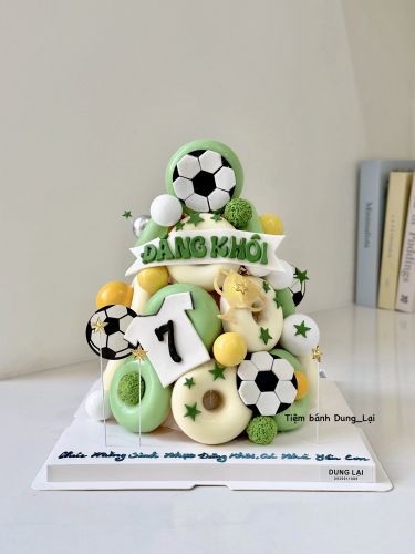 Tháp donut bóng đá, Bánh Sinh Nhật Tháp donut, Bánh Sinh Nhật donut, Bánh Sinh Nhật bé trai, Bánh Sinh Nhật bóng đá, Bánh Sinh Nhật đá bóng - Bánh Sinh Nhật Long Biên