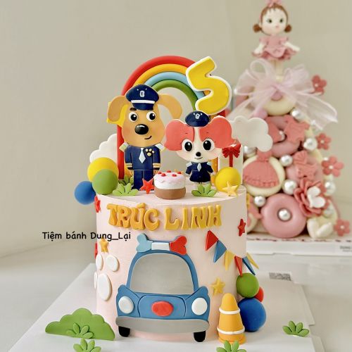 Bánh bé gái hình labrdo tone hồng