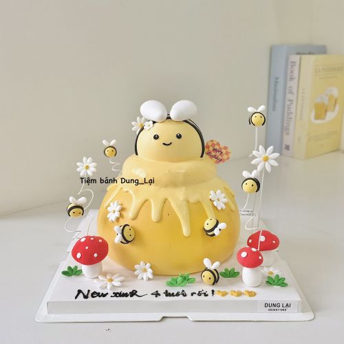 Bánh hũ mật bé ong sz 18 - Bánh tạo hình