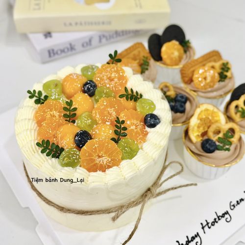 Set bánh ô long xoài dừa và 6 cupcake