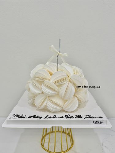 Bánh hoa giấy gạo nghệ thuật sz 16 - Bé gái