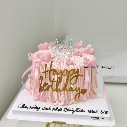 Bánh kem tươi vương miện tone hồng sz 16 - Bé gái