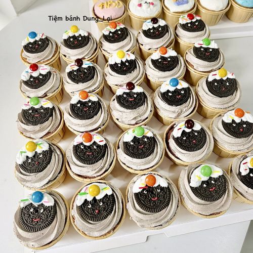Set bánh cupcake oreo 25c