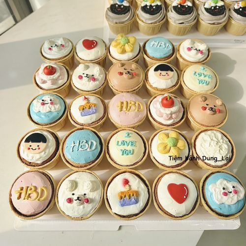 Set bánh cupcake tạo hình 25c