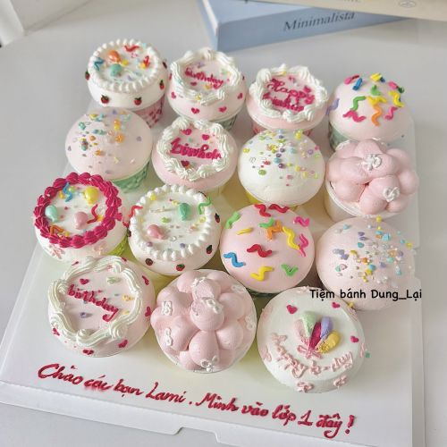 Set bánh cupcake tone hồng 15c - Bé gái